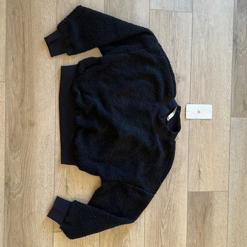 Fabletics sweatshirt